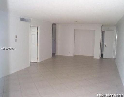 4th image of 6770 Indian Creek Dr APT 14
