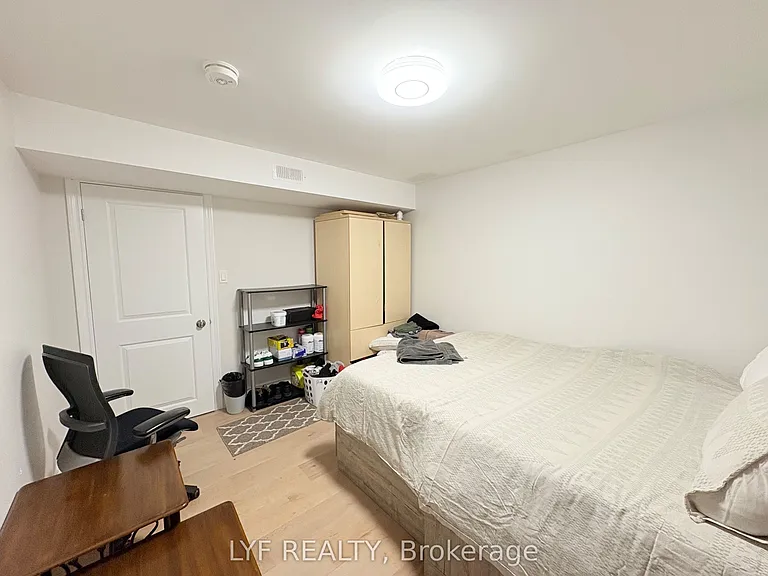 54 Camwood Cres #6 — Photo 13