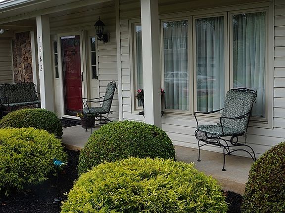 3rd image of 1662 Mill Pond Dr