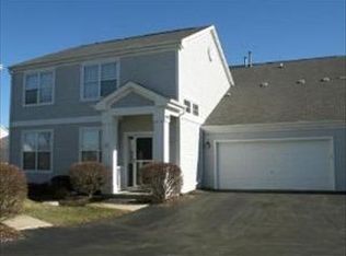402 Cascade Ln, Oswego, IL 60543