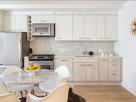 3rd image of 267 Pacific St APT 208
