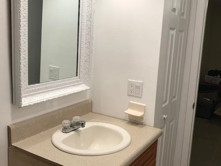 490 NW 20th St #112 — Photo 17