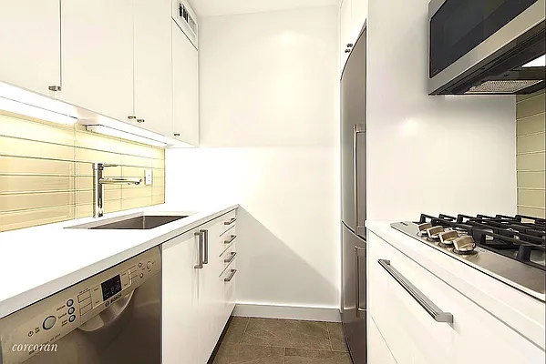 Rented by Corcoran | media 23