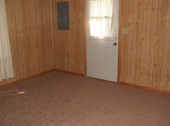 3rd image of 11195 Northland Dr