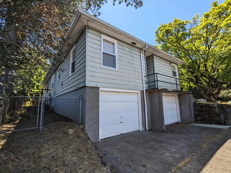 4805 SE Yamhill St — Photo 31