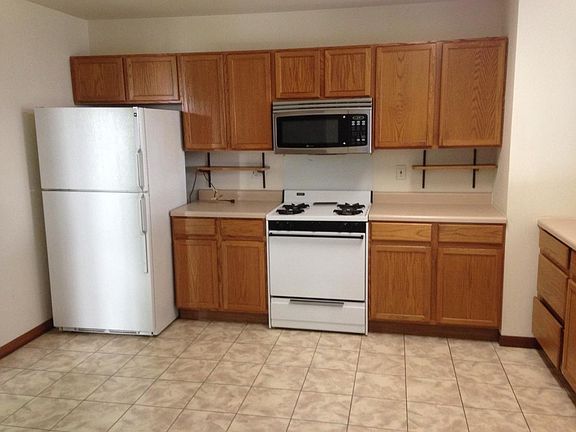 2nd image of 2307 Alan Dr