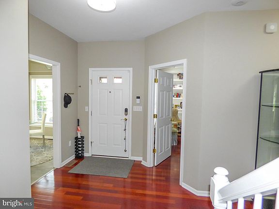 5th image of 1742 Stone Hill Dr