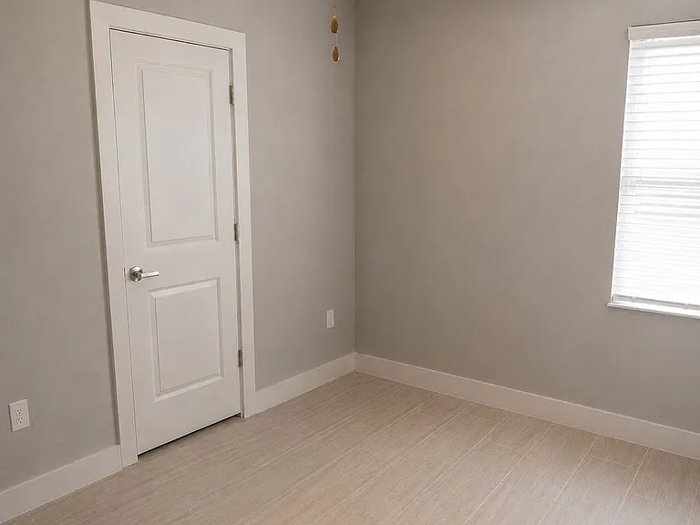 4104 Nitschke St #B — Photo 3
