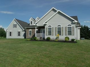 6601 Buckland Dr, Marcy, NY 13403