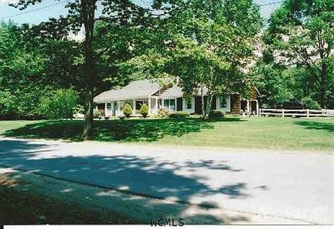 2nd image of 31 Davern Dr