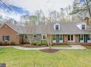 10415 Dominion Valley Dr, Fairfax Station, VA 22039
