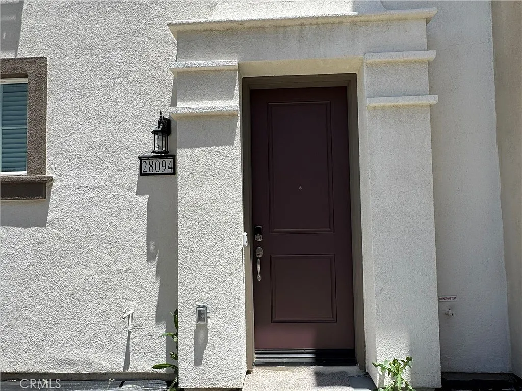 2 bed, 2.5 bath, 1387 sqft, $3,000 — Photo 3