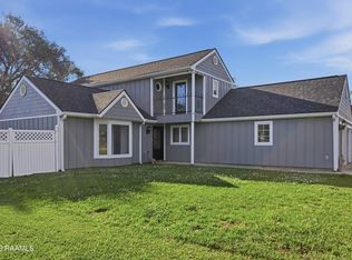 420 Rosemount Dr, New Iberia, LA 70560