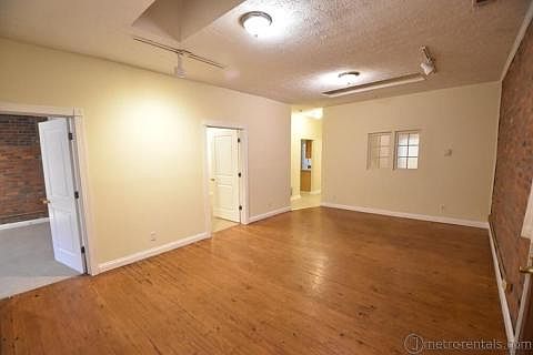2nd image of 634 N High St #634