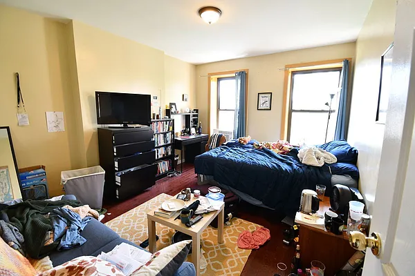 Rented by Corcoran | media 16