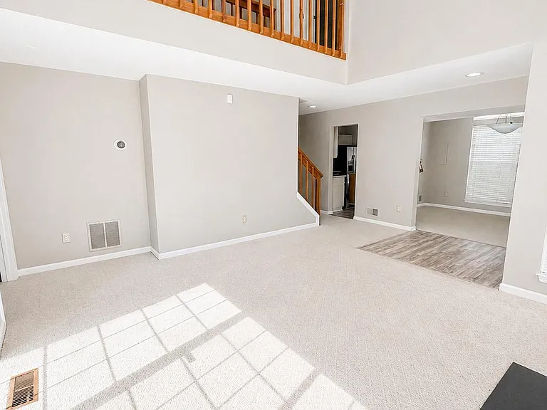 982 Yachtsman Way — Photo 6
