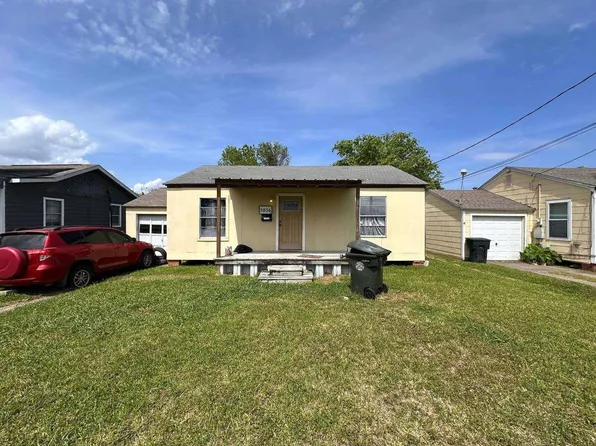 3856 Lincoln Ave, Groves, TX 77619