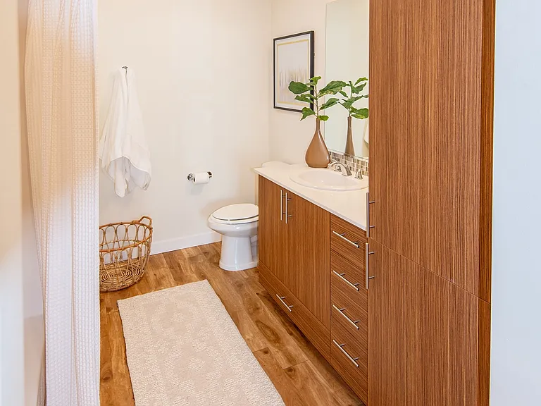 Dwell At Kent Station Apartments — Photo 29
