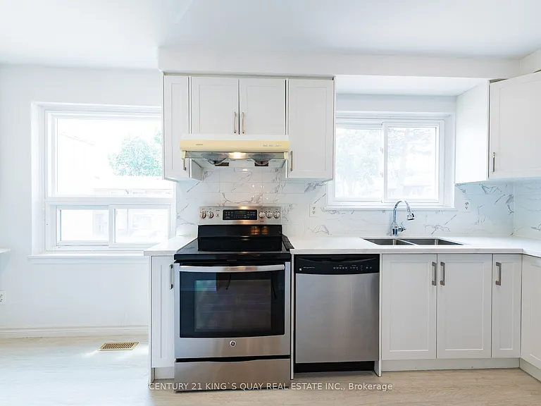 44 Chester Le Blvd #32 — Photo 17
