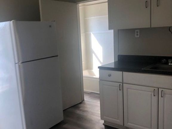 2nd image of 347 N Railroad St #10378170