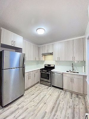 1st image of 22 Stoddard Pl #1