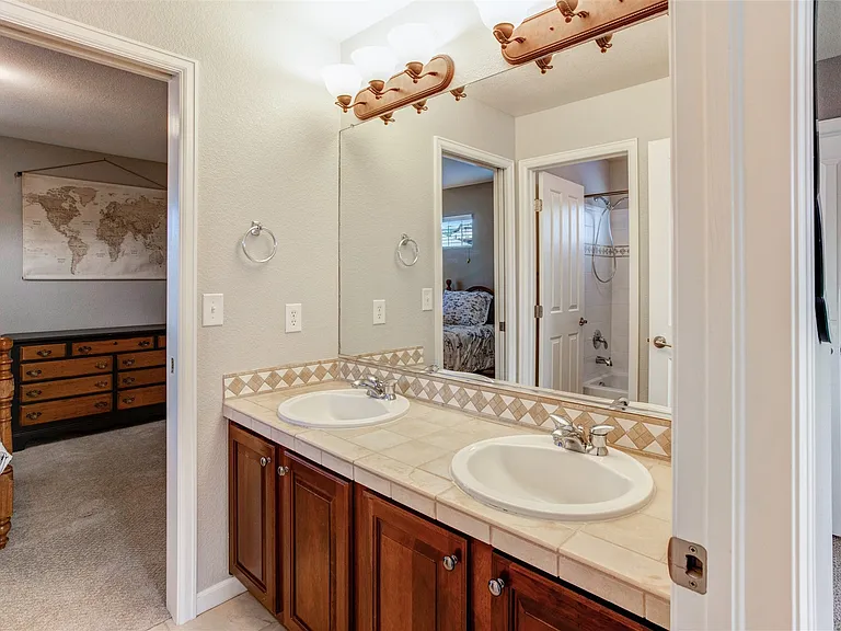 6984 S Fultondale Cir — Photo 24