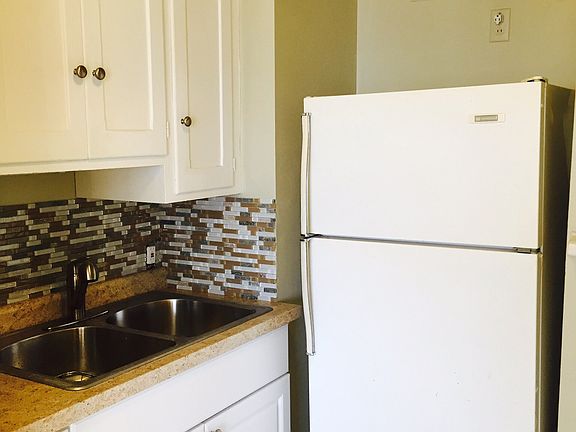 New surfaces kitchen