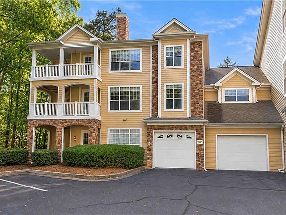 2nd image of 1027 Whitshire Way #1027