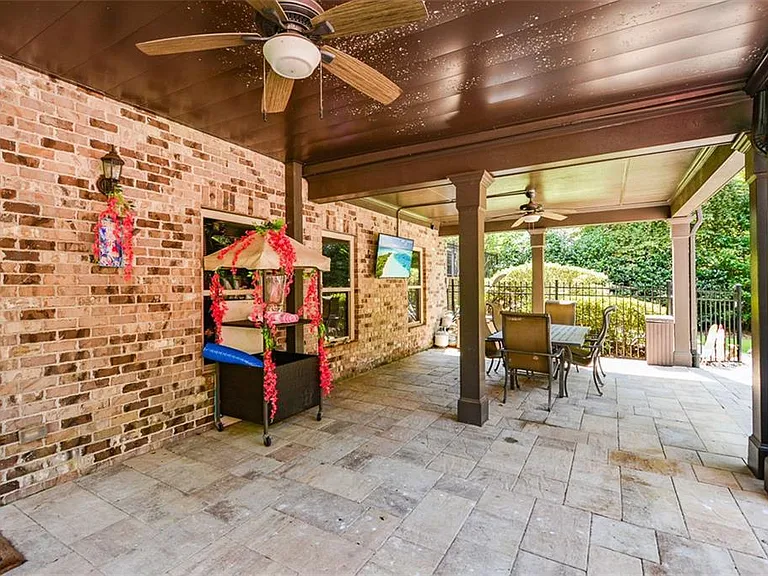 2210 Spalding Dr — Photo 86