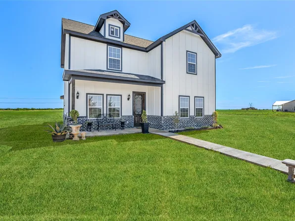 505 Farmer Rd, Ennis, TX 75119