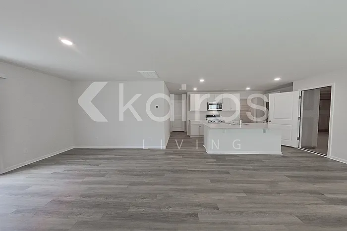 134 Inez Ave — Photo 3