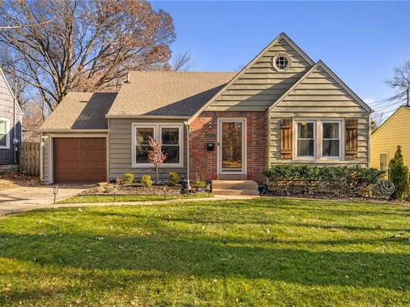 7739 McGee St, Kansas City, MO 64114