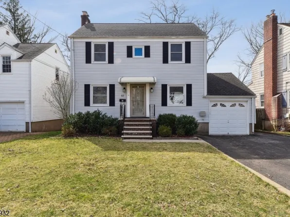 49 Amherst Pl, Livingston Twp., NJ 07039