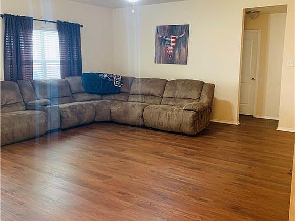 3rd image of 4810 Screaming Eagle Cir