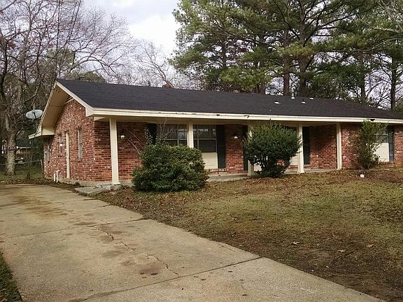 1119 Queensbury