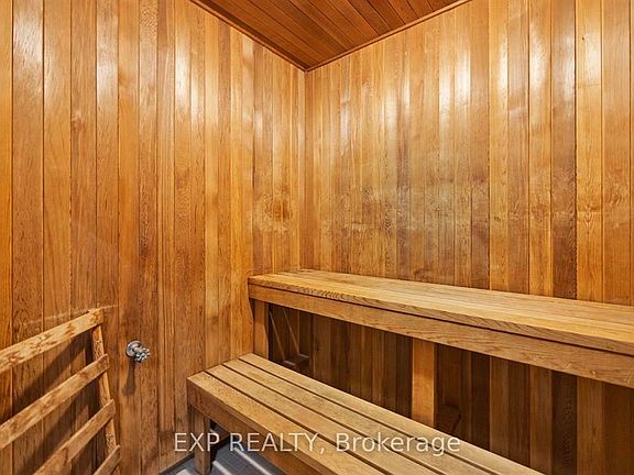 2nd image of 1359 Rathburn Rd E