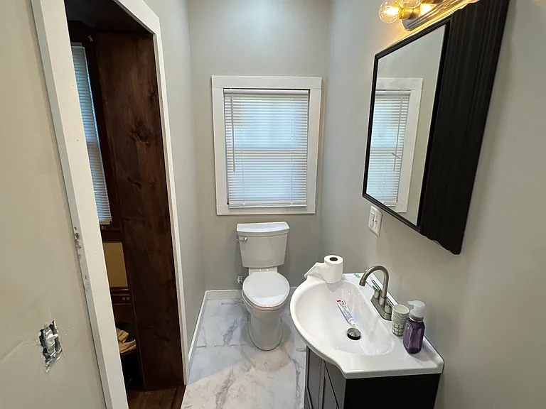 1 Bennetts Point Dr — Photo 5