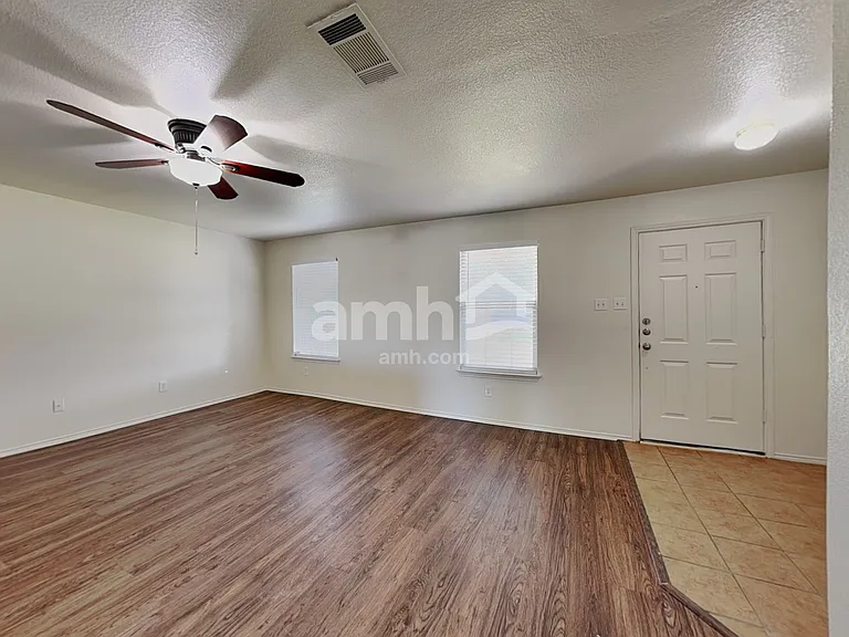 109 Mason Reed Cv — Photo 6
