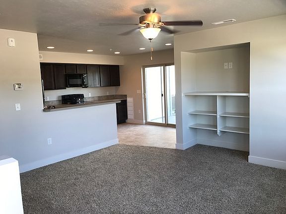 5th image of 1925 Bella Ln APT 3