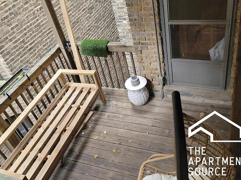 923 W Waveland Ave #2D — Photo 8