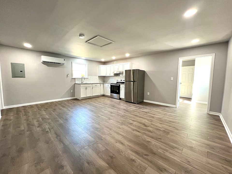 1st image of 35 Werner St #2