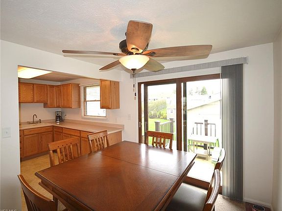 4th image of 224 Washington Dr