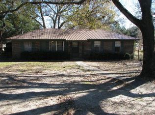 3284 Holly Rd, Marianna, FL 32446