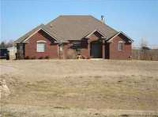 13524 Stone Creek Dr, Oklahoma City, OK 73165