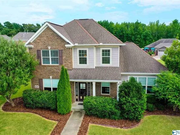 8205 Hinkle Cir NW, Huntsville, AL 35806