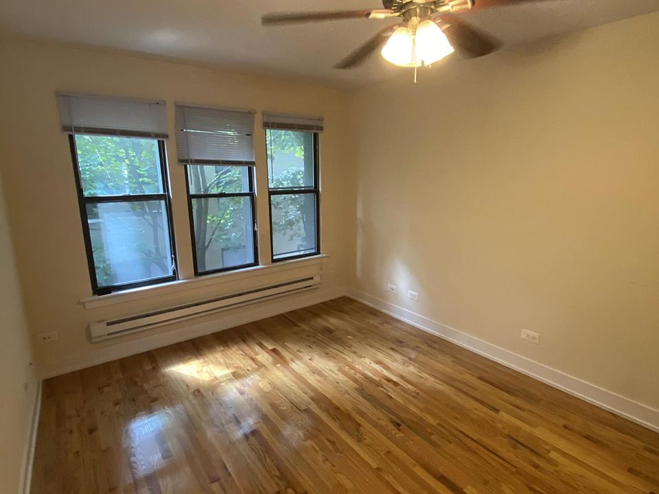 1st image of 625 W Melrose St #3E
