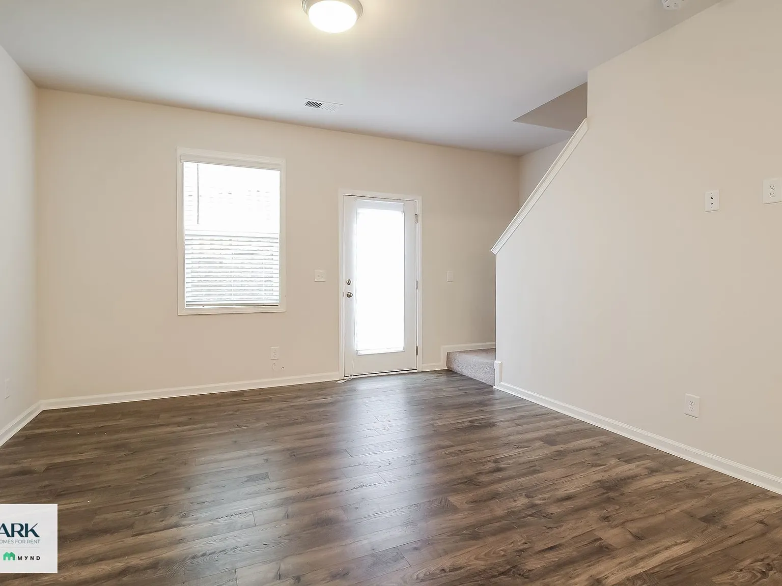 3 bed, 2.0 bath, 1482 sqft, $1,849 — Photo 3