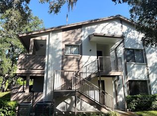 510 Mistletoe Ct APT D, Safety Harbor, FL 34695