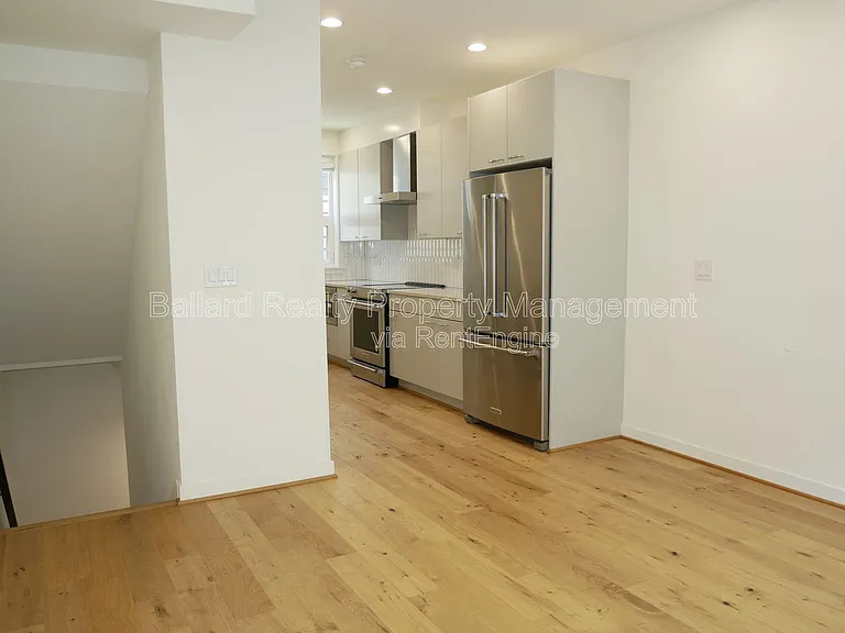 5808 17th Ave NW #B — Photo 5