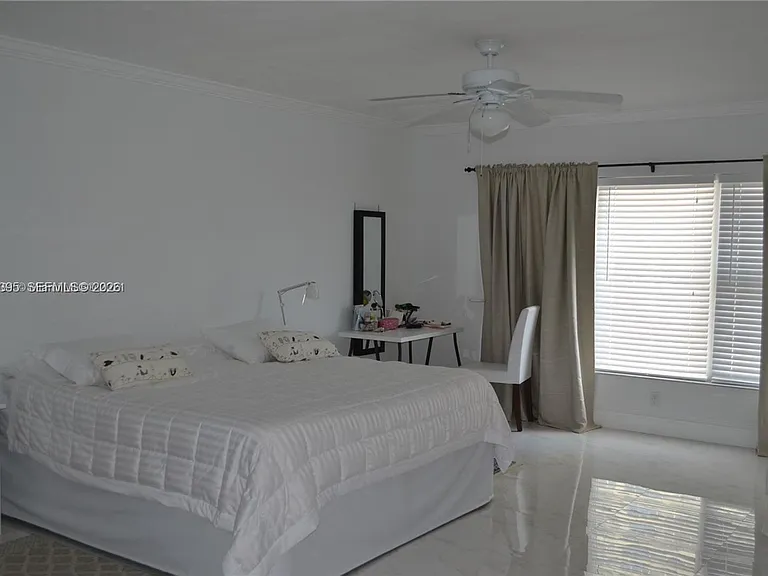 3850 Galt Ocean Dr #111 — Photo 13